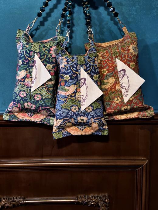 氛围感铁搭子❗️英国Morris经典名画系列茶巾桌旗！有从没见过的新花色❗️  ⭕️升级款双层茶巾✅经典画稿系列，三色可选  💰29元起独家秒杀，顶级艺术画作带回家！桌旗，还有新品纸巾抽 商品图3