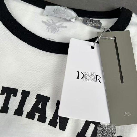 CD 2024新款 女士 经典蜜蜂图案 植绒LOGO 休闲百搭撞领短袖T恤 特惠 Z-12106 商品图9