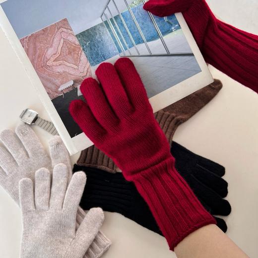 老米优品🎈3-5天。手套！冬日小太阳般温暖《100%澳洲绵羊毛手套》手机党福音！！ 温暖品质感分指手套 ST241126A 商品图3