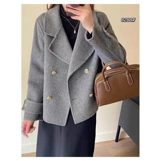 澳毛短款大衣 商品图2