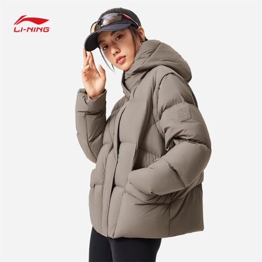 【S/M断码】李宁健身系列女子宽松90%鸭绒短羽绒服AYMU086【库存有限，如无货将做退款，介意慎拍】 商品图3