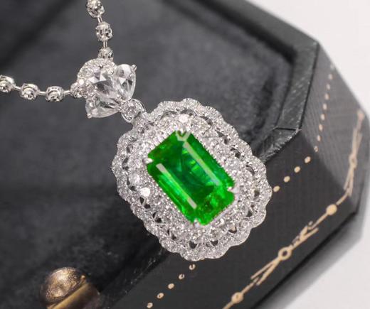 1.8ct刻面祖母绿吊坠 商品图1