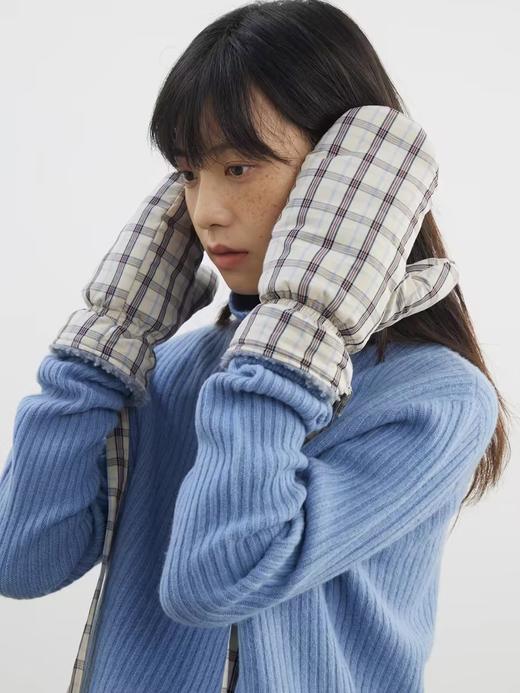 步履不停/4D78015C/格纹连指挂绳防寒保暖羊羔毛棉手套 商品图0