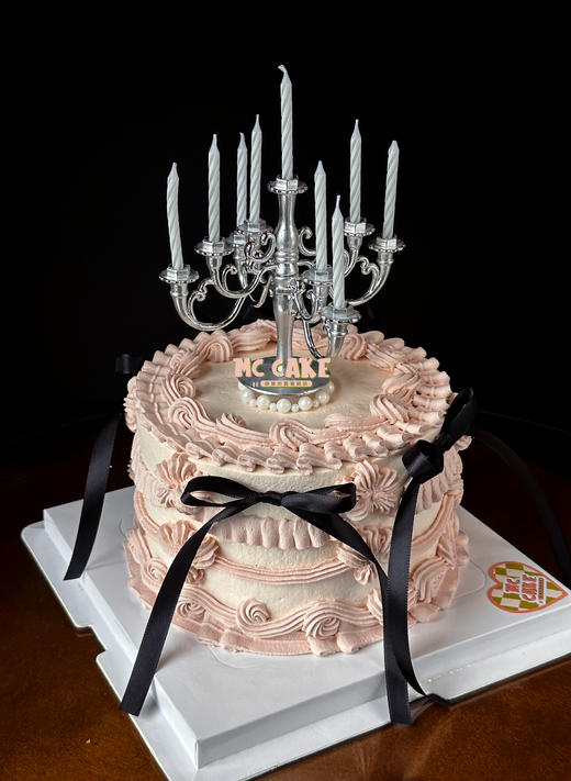 洛丽塔复古裱花蛋糕/黑色蝴蝶结/烛台蛋糕 商品图1