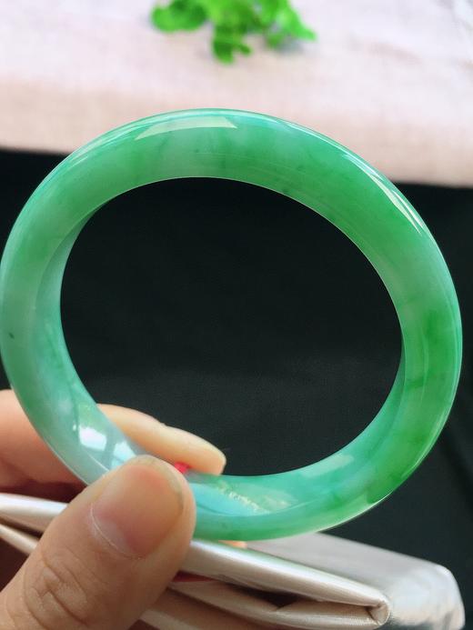 57正圈翡翠手镯 商品图1