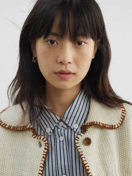 步履不停/4D13233C/娃娃领麻花针全羊毛针织开衫毛衣外套 商品图1