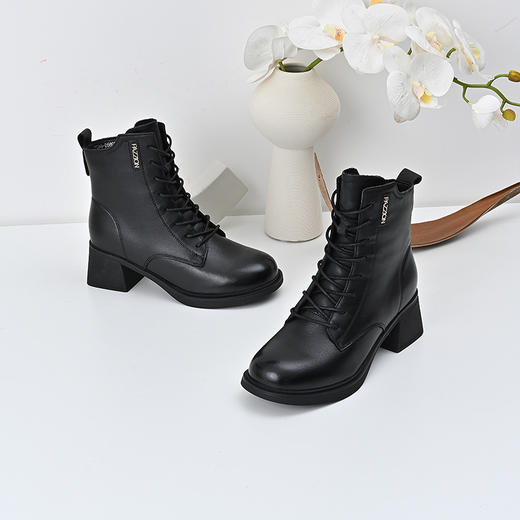 经典鲨2024年冬季新款黑色百搭加绒侧拉链中粗跟保暖短靴女KW296-D58051 商品图1