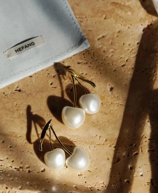 H方 珍珠车厘子耳钉 商品图3
