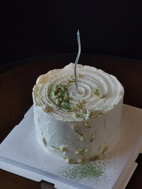 ins简约茉莉花苞装饰蛋糕（图片蜡烛非标配需要自行选择）