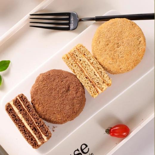 【分仓直发包邮】笑脸迷你提拉米苏（国产）50g*18枚（原味可可混装） 商品图0