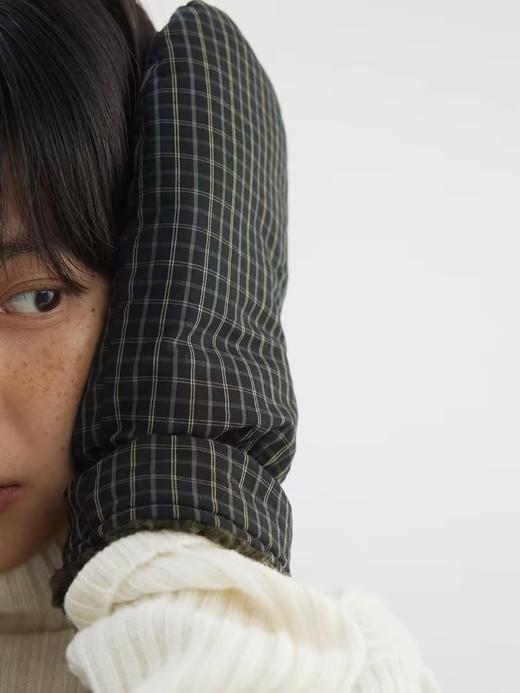 步履不停/4D78015C/格纹连指挂绳防寒保暖羊羔毛棉手套 商品图1