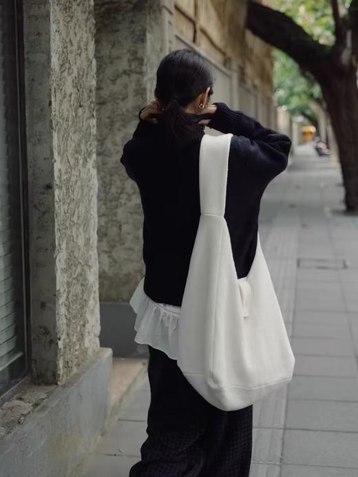 步履不停/4D52019C/大容量通勤逛街休闲针织毛呢单肩斜挎包 商品图3