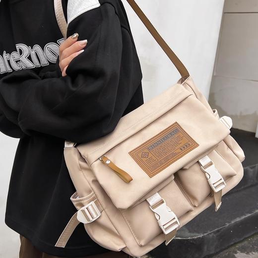 斜跨包男女大容量高级感轻便时尚潮酷运动单肩包密文斜跨包 商品图3