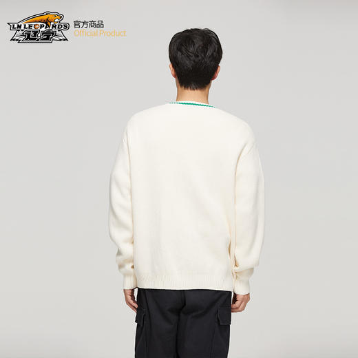 【官方正版】辽宁飞豹男篮 | 球员印号纪念秋冬休闲提花队徽刺绣针织开衫 商品图3