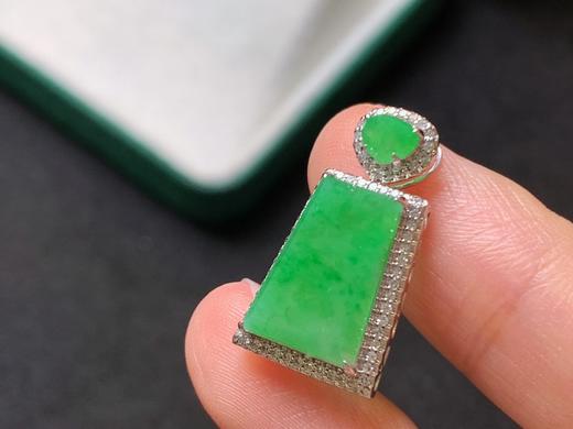 无事牌翡翠吊坠 商品图1