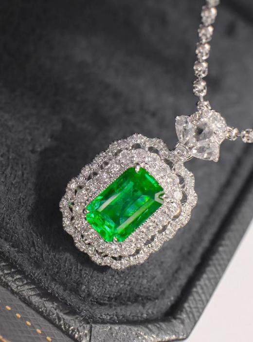 1.8ct刻面祖母绿吊坠 商品图0