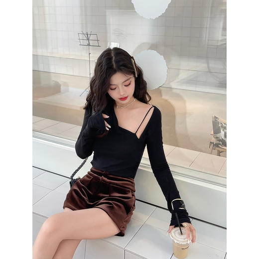 清仓捡漏 LINCHAOZHNAG 【栗子棕】老钱秋冬丝绒短裤 LK240455 商品图1