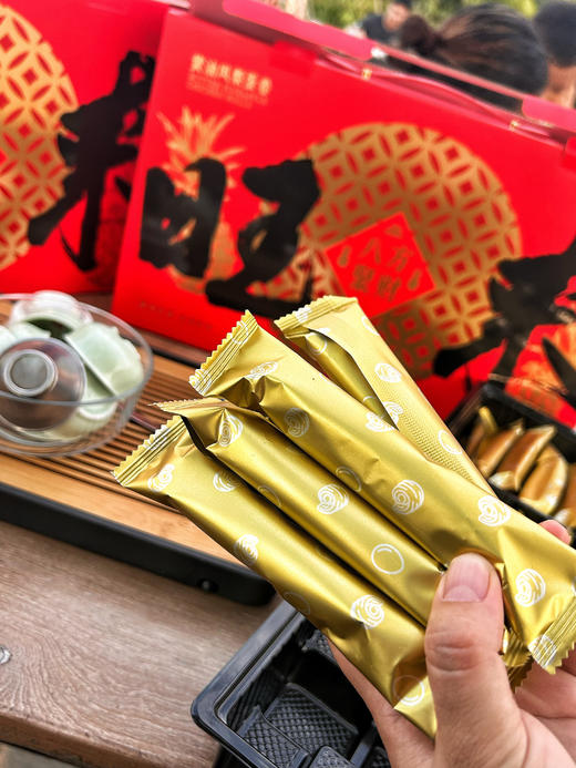 🥰2026【叮咚熊旺来黄油凤梨蛋卷礼盒】☺️陪您“逗阵”过大年‼ 🛍手提旺来，八方聚财 过年送礼拜财神🙏🧧 送人就选『旺来』礼👇 商品图3