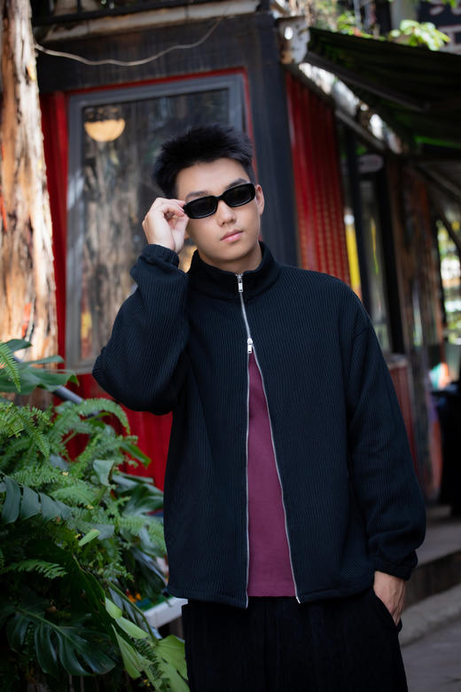 43606256简洁卫衣外套 商品图2