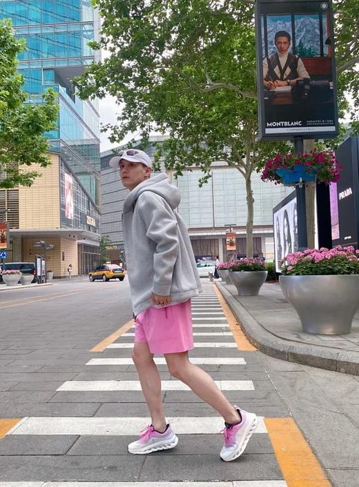 王一博同款罗家On昂跑联名跑步鞋 商品图3