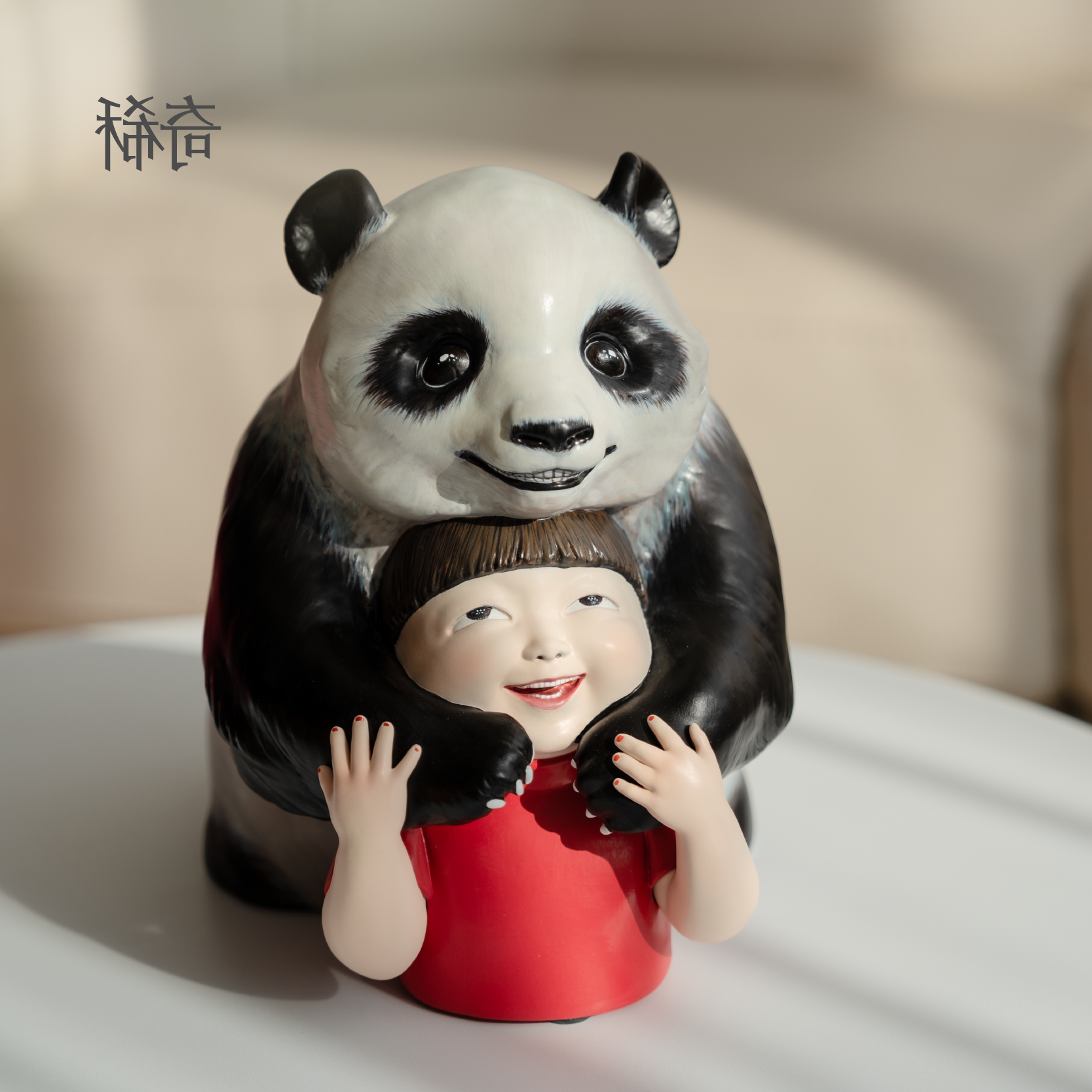 稀奇艺术X马玉 联名款《讓我抱抱你-圆宝》限量版艺术雕塑艺术家亲笔签名限量399件