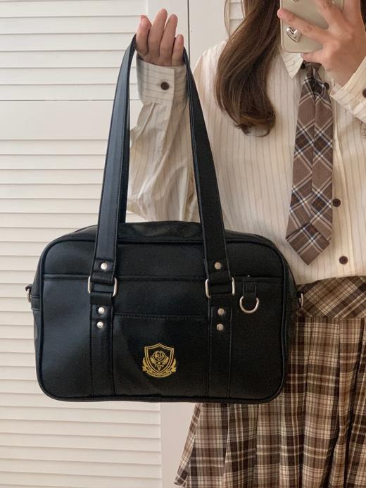 【新款上架，精致复古设计】日系女生PU皮 复古新款学院风 大容量JK制服公文包 时尚单肩斜跨包-QQ 商品图3