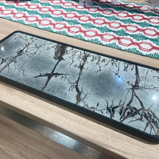 【样品清仓4折，仅1件，无原包装】锦绣长形国画石干泡盘（43*17*1.5cm） 商品图1