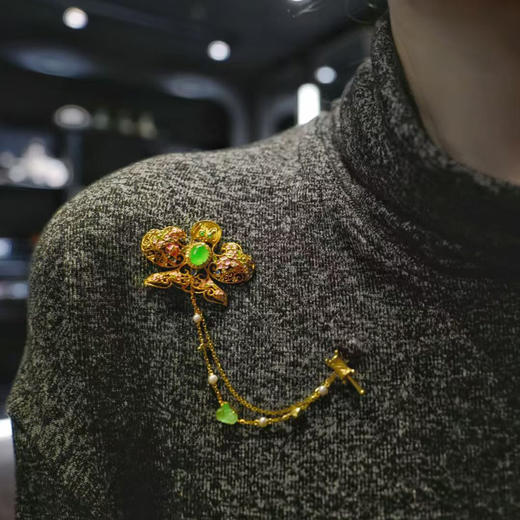 龢盒原创 风筝木那料翡翠胸针吊坠两用款 商品图4