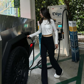 ROMI STUDIO“轻盈自在” 高弹软糯肤感宽松直筒休闲裤 RW24LXG0890