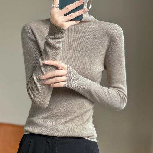 【99元/2件】软糯精纺羊毛混纺半高领套头纯色修身针织打底衫 商品图8