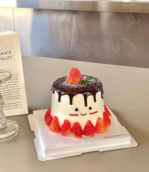 可爱淋面草莓蛋糕 商品图0