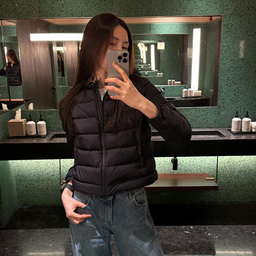 ROMI STUDIO“轻盈锁温”白鹅绒柔软肤感立领短款羽绒服RW24WW91256 商品图0