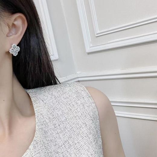 HW海瑞温时顿DiamondLoo形钻圈耳钉（XTY） 商品图3