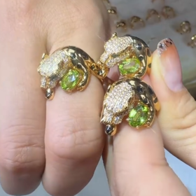 玉美人菲菲*S925橄榄石豹头戒指可调节约1克拉-多样性发一