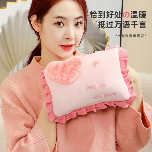 【温暖你的冬日，暖心相伴！】新款腰带暖宝宝电暖宝，轻松解决手脚冰凉问题，可拆洗外套方便清洁。智能闪充、超柔软绒毛、均匀散热，贴心呵护。暖手、暖肩、暖腰、暖肚，全身养护一网打尽。老年人、上班族必备！ 商品图3