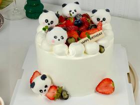 『熊猫爱草莓』可爱生日蛋糕