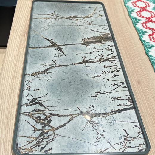 【样品清仓4折，仅1件，无原包装】锦绣长形国画石干泡盘（43*17*1.5cm） 商品图4