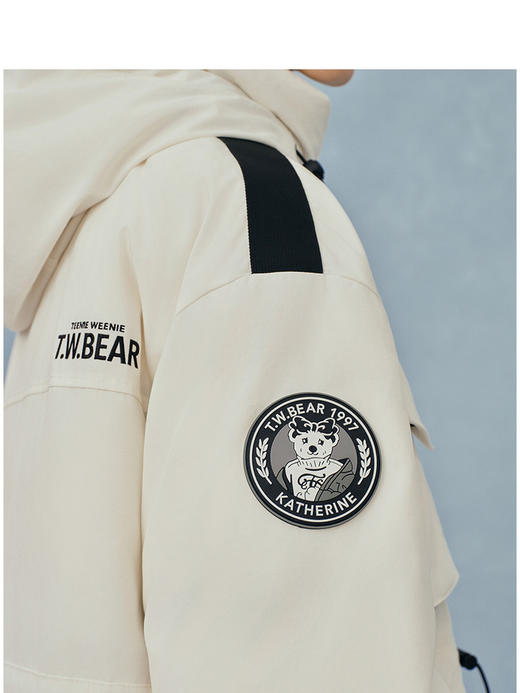 TeenieWeenie小熊字母连帽羽绒服女冬季羽绒服TTJD24OT10Z 商品图3
