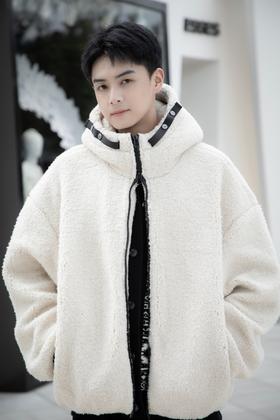 S449073452羊羔毛加厚棉服