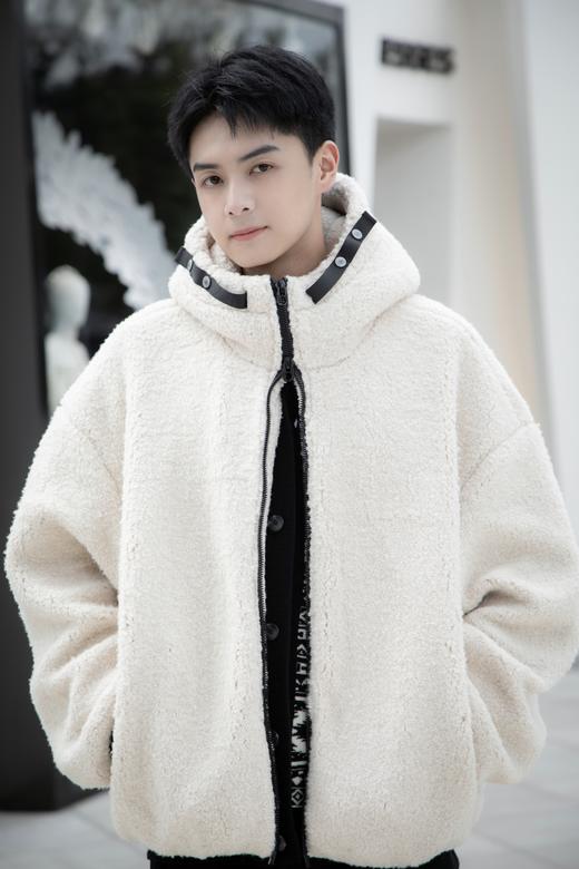 S449073452羊羔毛加厚棉服 商品图0