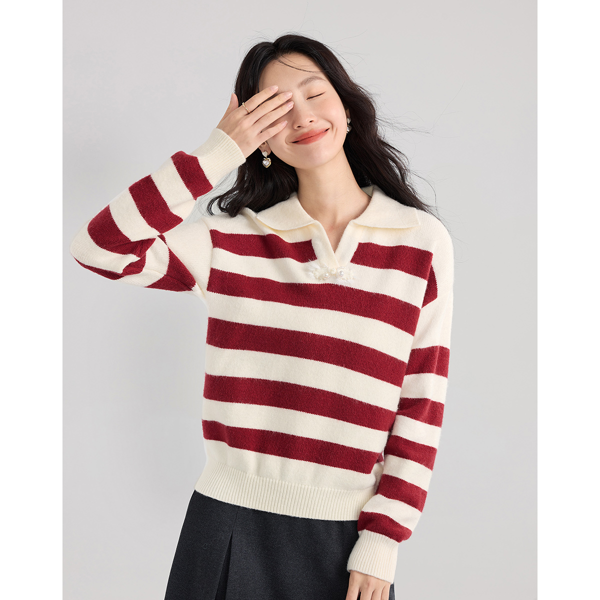 【专属特价】熙世界新中式粗条纹POLO领针织衫女秋冬款休闲毛衣上衣