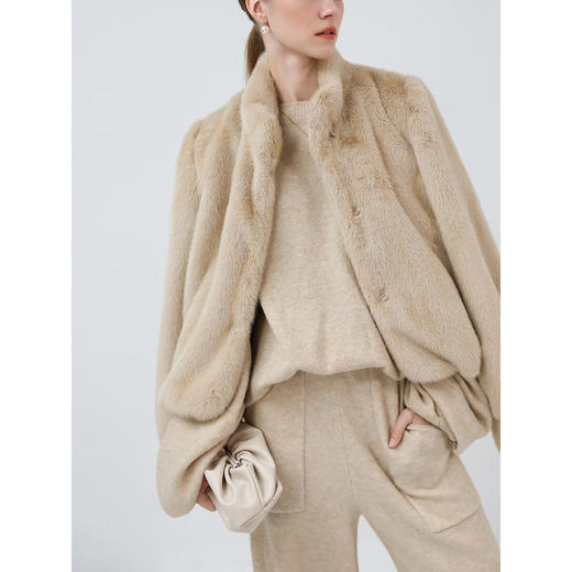 【专属秒杀】COCOBELLA气质抽褶袖特调花纱色毛衣女舒适保暖针织衫MZ7078 商品图4