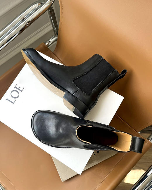 THS 12.2-限时 loe家 女士 极简风切尔西小牛皮甜酷短靴 BZ1225 商品图2