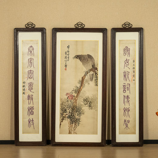 清 红木框刺绣苍鹰诗文中堂挂屏（一套三件） 商品图4