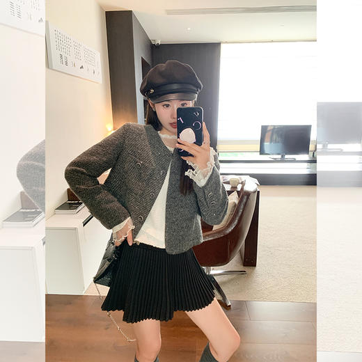 <曾小咸推荐>新品现货秒杀！卖完下架不再补 ！圆领短款小香风外套 日常259.99/件 立减120 秒杀139.99/件！！米杏色打底立减90 秒杀79.99！蕾丝打底秒杀59.99！！ 商品图4