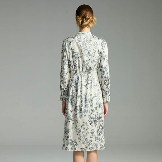 VIVIAN LIU TD2444106初秋女装新款圆领水墨叶影系带长袖连衣裙 商品图1