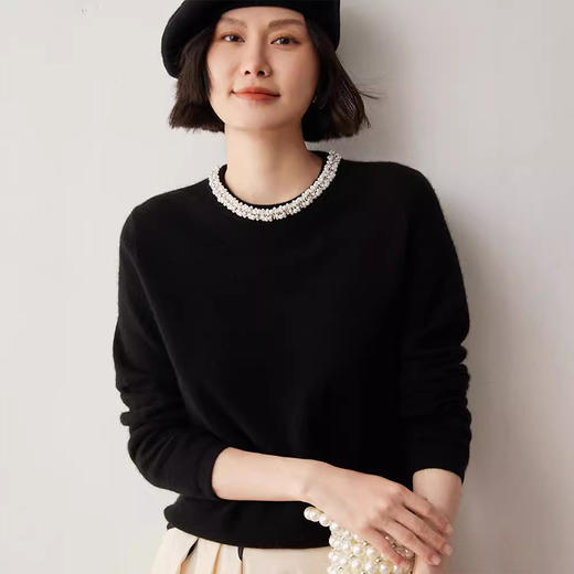 【自】全新升级【铂金会员330/天猫439/差价109】(13720) 洛诗琳重工镶钻圆领羊绒女秋冬新款简约百搭羊毛针织衫上衣 商品图3