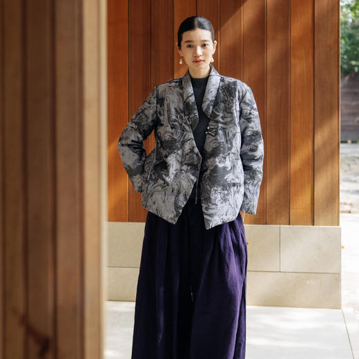 绽放旅行女装866朵/95白鹅绒冬季新中式水墨提花鹅绒短款羽绒服 商品图2