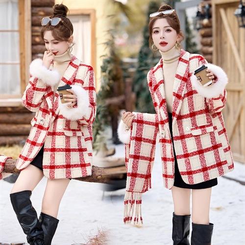 圣诞战袍时尚羽绒服，格子外套配围巾HHYS1399-2 商品图2