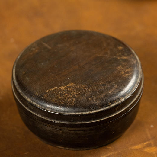清 乌木圆形香盒 商品图1